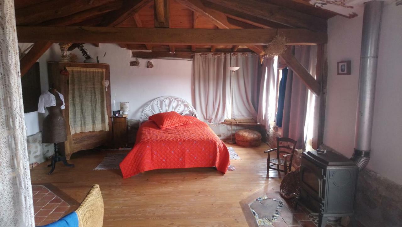 Les 4 Saisons Hotel Dompnac Esterno foto